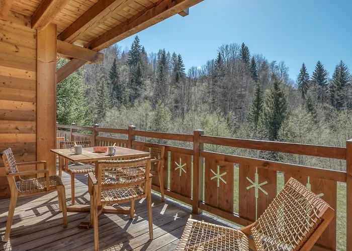 Апартаменти A *